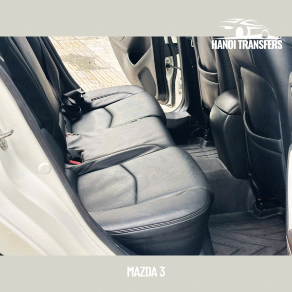 4-Seater Car For Rent Hanoi (3)