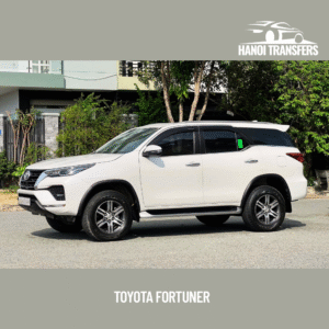 7-Seater Hanoi Car Rental (1)