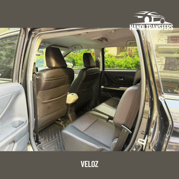 7-Seater Noi Bai Airport Transfer (2)